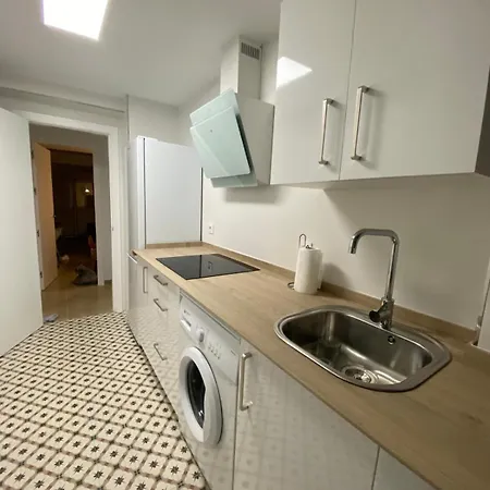 Fernandez Ladreda Apartment